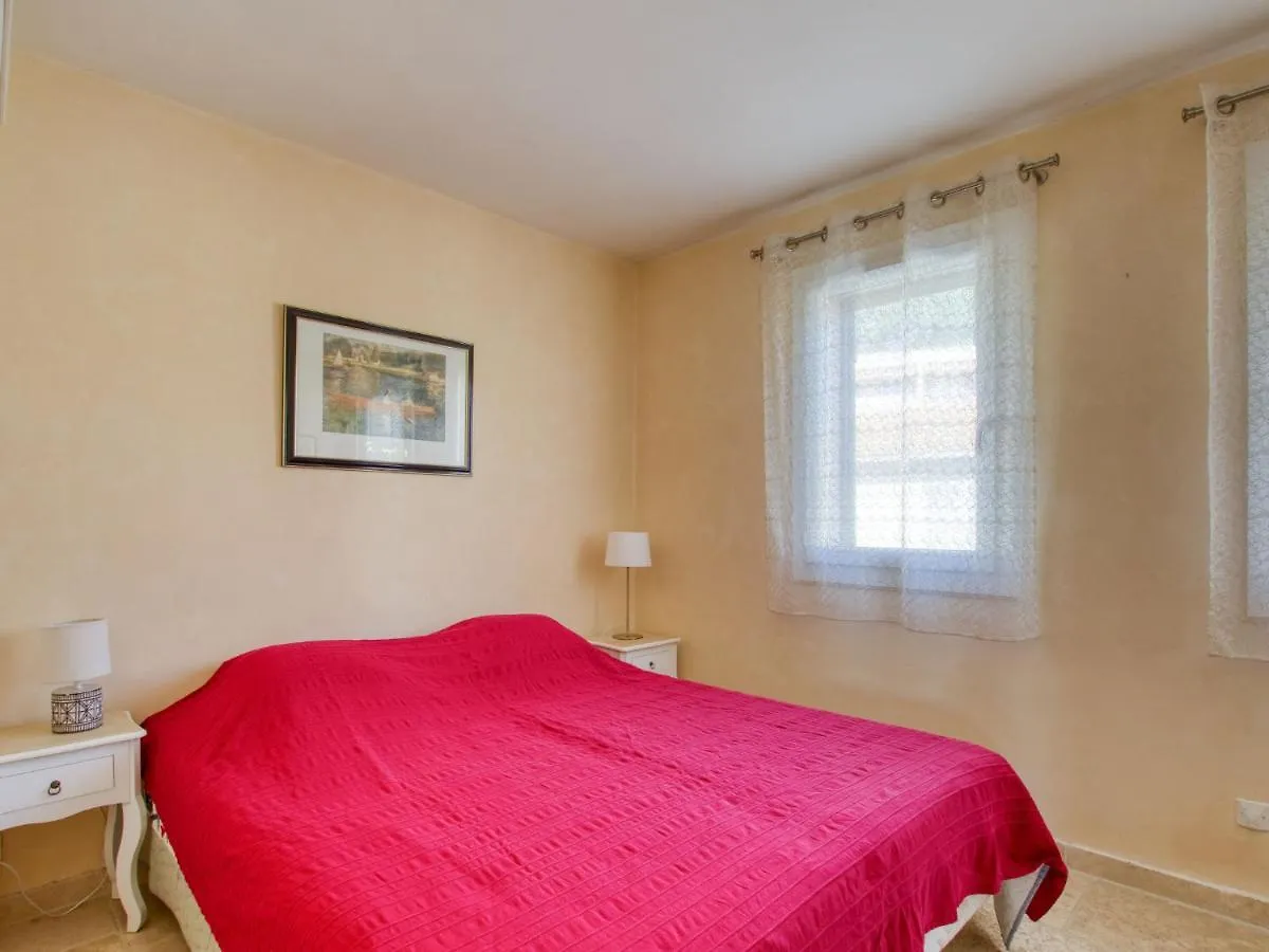 Apartment Le Port Des Lecques By Interhome Saint-Cyr-sur-Mer